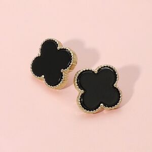 Black Gold Quatrefoil Stud Earrings 0.75" Casual Clover Jewelry